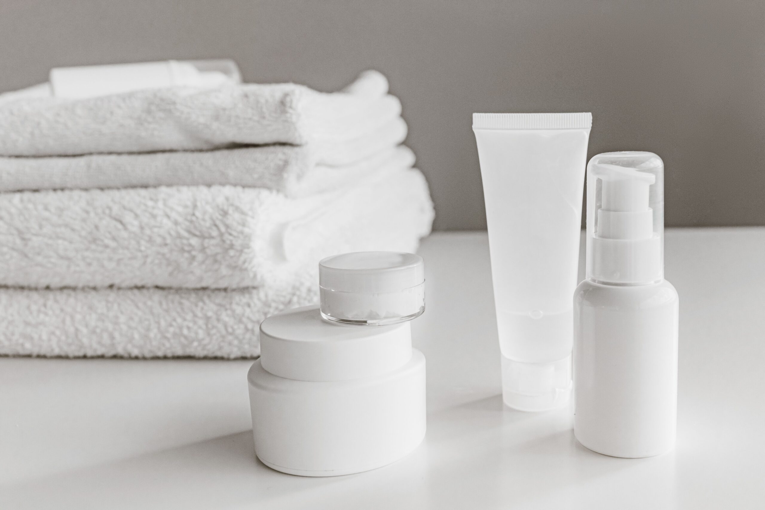 You are currently viewing Best skincare routine For Dry skin 2026